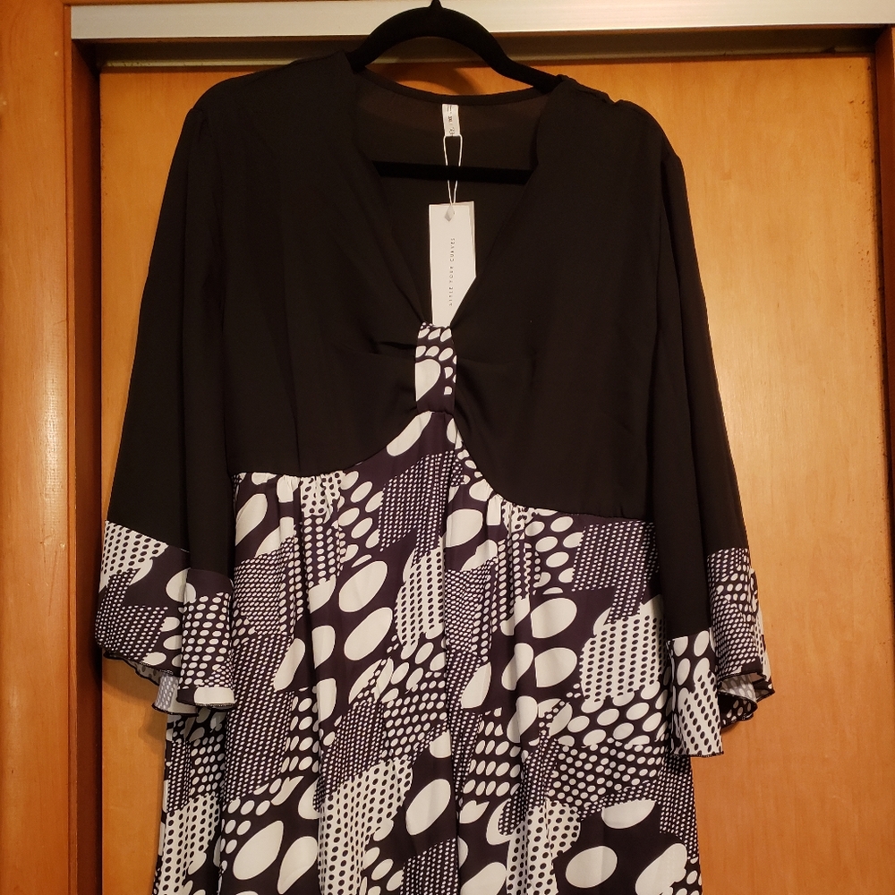 Blouse with bell sleeves